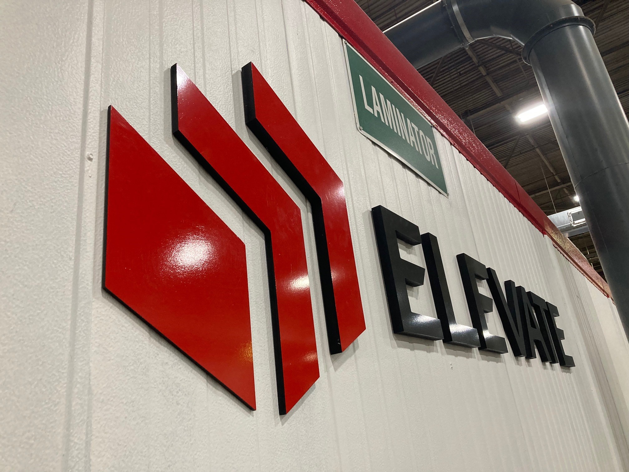 Elevate Dimensional Letters